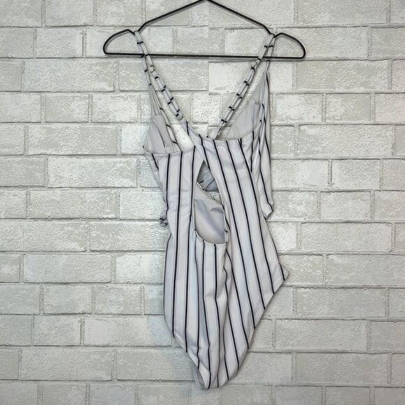 Cupshe Stripe Wrap White One Piece Swimsuit L - Picture 4 of 5